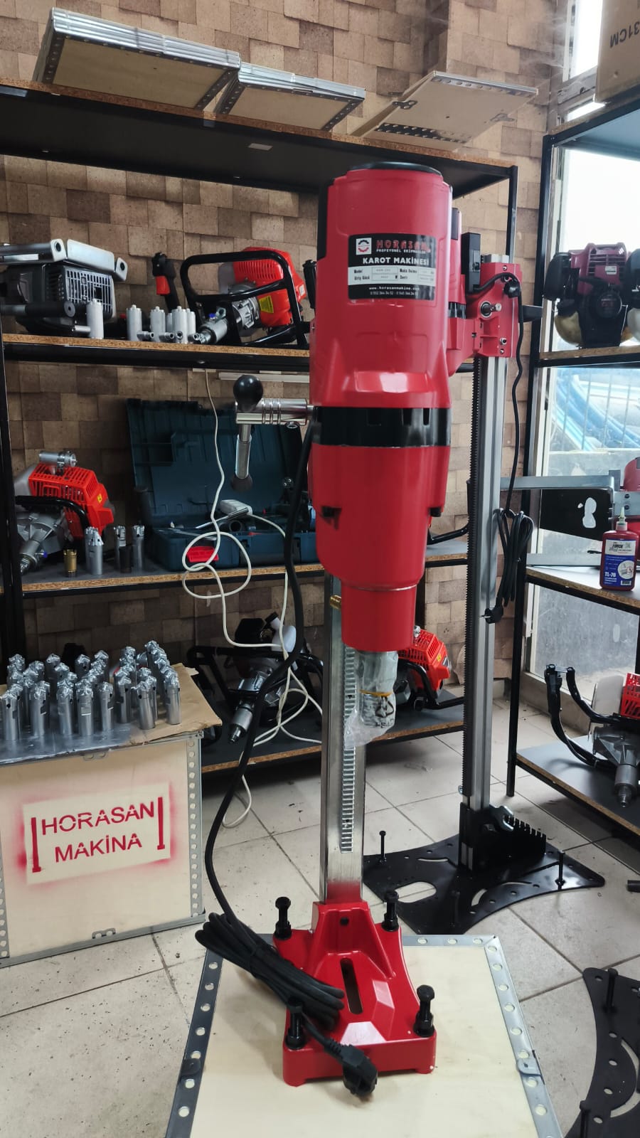 ELEKTRİKLİ SEHPALI SONDAJ VE KAROT MAKİNASI 3850 WT